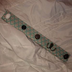 Jewelry/misc. hanger- wall rack